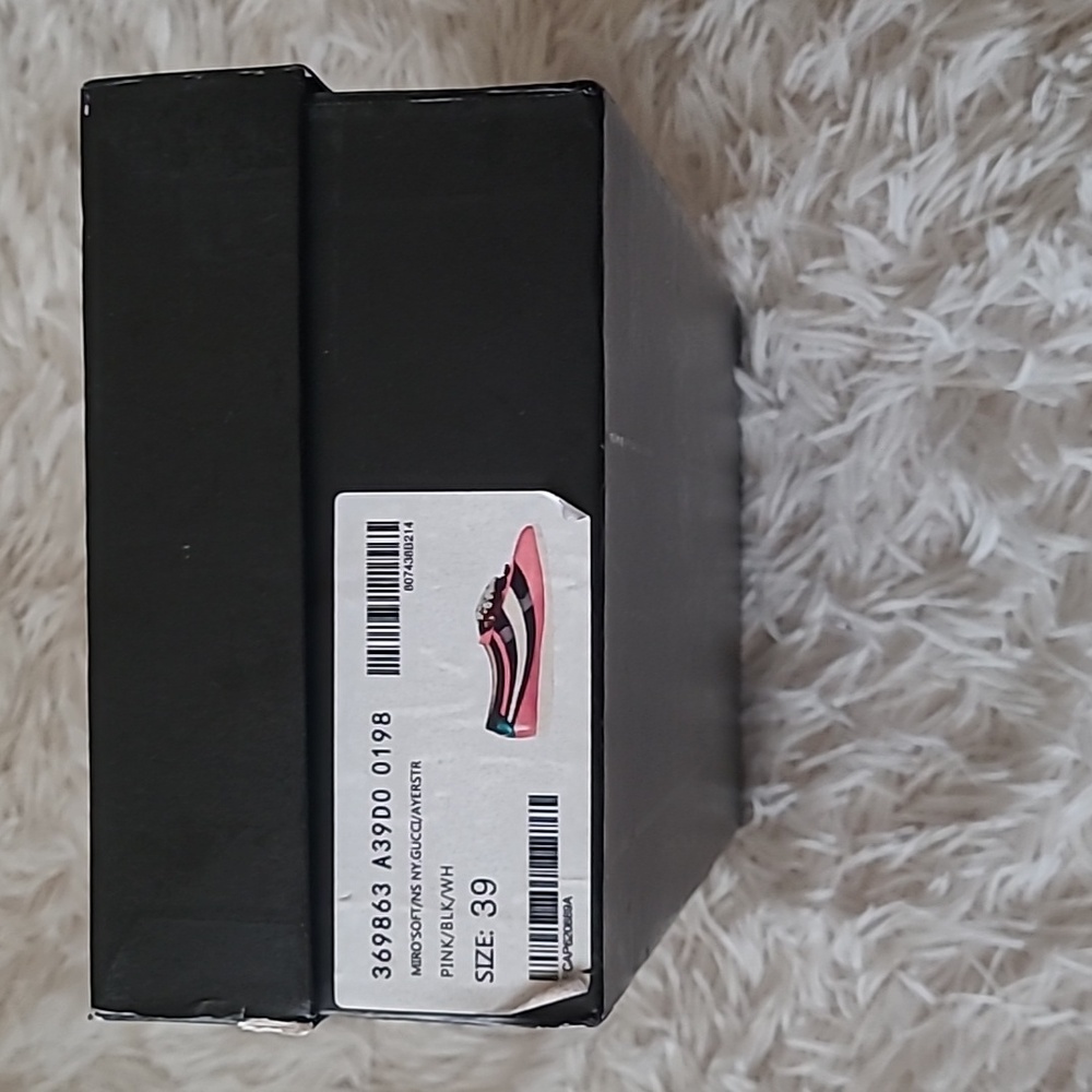 Gucci Pink and Black Women's Sneakers - Picture 5 of 8